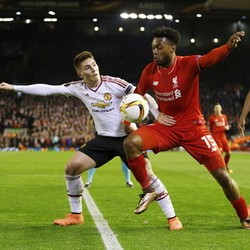 Liverpool Tekuk MU 2-0