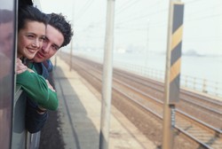 5 Alasan Naik Kereta Lebih Menarik dari Naik Pesawat