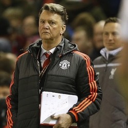 Mosi Tidak Percaya untuk Louis van Gaal