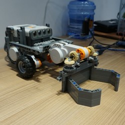 Anak Tangerang Bikin Robot Pembersih Kotoran Kambing