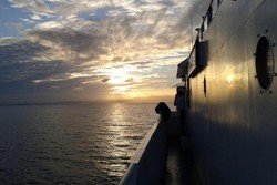 Menjemput Sunrise di Perairan Ternate