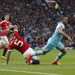 Van Gaal Sebut Payet Diving
