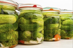 Apa Benar Makanan Fermentasi Lebih Sehat untuk Usus?