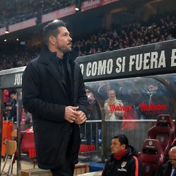 Sebut Adu Penalti seperti Catur, Simeone Juga Puji PSV