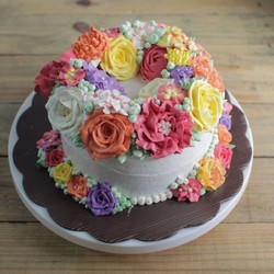 Ini Pengalaman Mereka yang Belajar Membuat dan Merangkai Bunga Buttercream