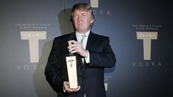 Donald Trump Juga Punya Bisnis Wine, Air Mineral dan Steak