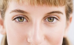 Asupan Lutein dan Vitamin D Penting untuk Menjaga Mata Tetap Sehat