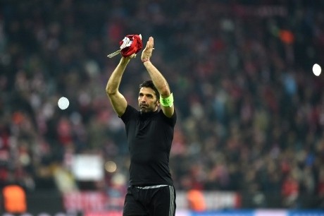 Buffon: Juve Tersingkir dengan Kepala Tegak