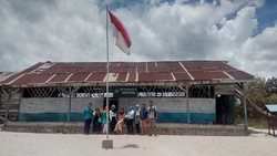 Mampir Dulu ke SD Laskar Pelangi