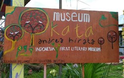 Membuka Mata di Museum Kata Andrea Hirata
