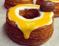 Sambut Paskah, Bakery London Ini Ciptakan Cronut Bertopping Creme Egg