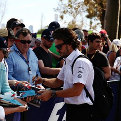 Alonso dkk. Keberatan dengan Pembatasan Komunikasi F1