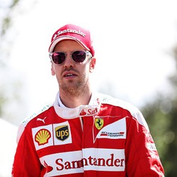 Vettel: Mercedes Tetap Favorit, Peran Ferrari Pengganggu