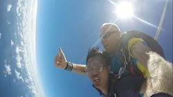 Mengapa Harus Coba Skydiving di Gold Coast, Australia?