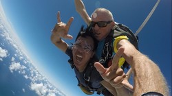 Yang Harus Kamu Tahu Saat Mencoba Skydiving