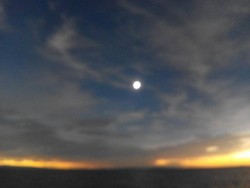 Keseruan Berburu Gerhana Matahari Total di Belitung