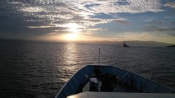 Sunrise yang Indah di Tengah Laut Tidore