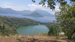 Ternate: Antara Benteng, Danau, Laut dan Gerhana Matahari Total