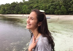 Pevita Pearce: Salam dari Salah Satu Surga di Indonesia