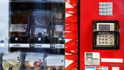 Beef Carpaccio dan Duck Confit Tersedia dalam Vending Machine di Paris