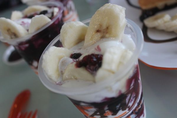 Ngemil Sehat dengan 'Banana Berries Magic,' Dessert Baru A&W!
