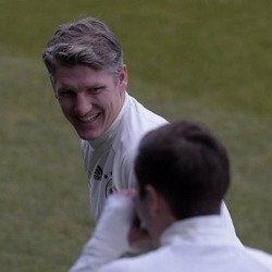 Schweinsteiger Belum 100 Persen, Loew Tak Risau