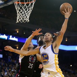 Curry-Thompson Antar Warriors Raih Kemenangan Kandang ke-51 Beruntun