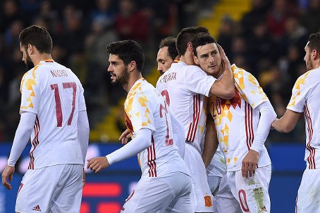 Aduriz Datang, Main, dan Bikin Gol