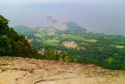 Pesona Waduk Jatiluhur dari Gunung Lembu di Purwakarta