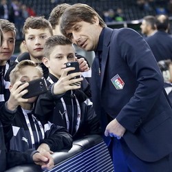 Saran Pelle untuk Conte: Jadilah Diri Sendiri dan Belajarlah Bahasa Inggris