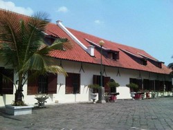 Mengenal Sejarah Maritim Indonesia di Museum Bahari