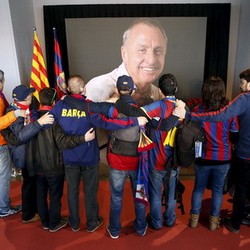 Penghormatan Terakhir untuk Cruyff di Camp Nou