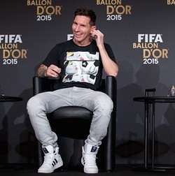 Messi Tak Ingin Dibanding-bandingkan (Terus) dengan Ronaldo