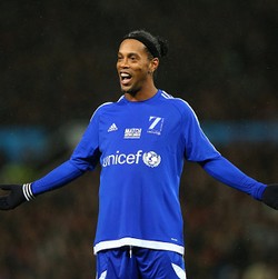 China atau AS Akan Jadi Tujuan Berikutnya untuk Ronaldinho