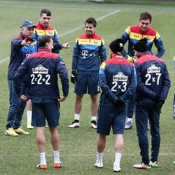 Belajar Matematika di Seragam Latihan Timnas Romania