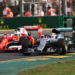 Niki Lauda: Mercedes vs Ferrari Akan Berlanjut di Bahrain