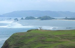 Tanjung Aan dan Bukit Merese yang Menakjubkan