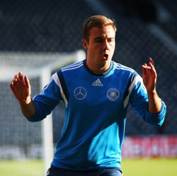 Kritik Goetze, Scholl: Dulu Ia Secepat Anak Panah