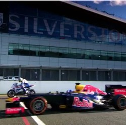 Adu Kencang Mobil F1 vs Motor Superbike