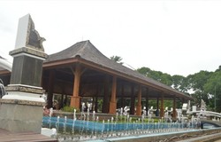 Hilangkan Stress di Pendopo Purwakarta