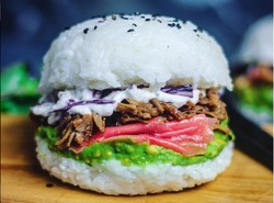 Sushi Burger, Sushi Bentuk Burger yang Kini Populer