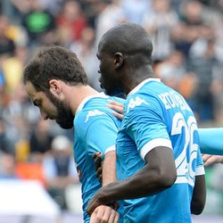 Mulai Nyerah Kejar Juve, Napoli?