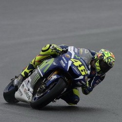Rossi Bermasalah dengan Motor Kedua