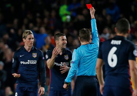 Kubu Barca Nilai Kartu Merah Torres Sudah Tepat