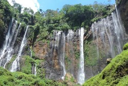 Coban Sewu, Air Terjun Cantik yang Berada di Dua Kabupaten