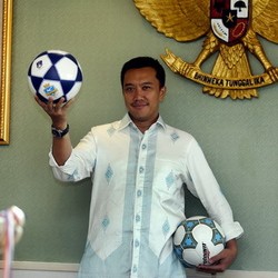 Setahun Pembekuan PSSI, Menpora Dinilai Kebingungan