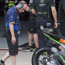 Lorenzo Masih Risaukan Ban