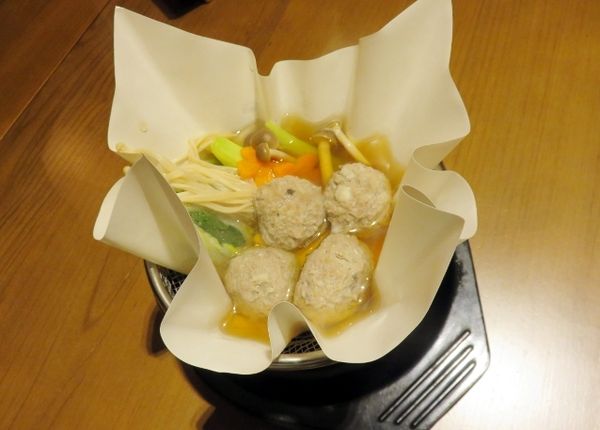 Slurp! Hangat Gurih, Kaminabe dengan Isian Seafood