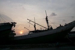 Menyaksikan Sunset dari Pelabuhan Sunda Kelapa