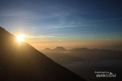 Sambutlah Ikon Wisata Jambi: Gunung Kerinci